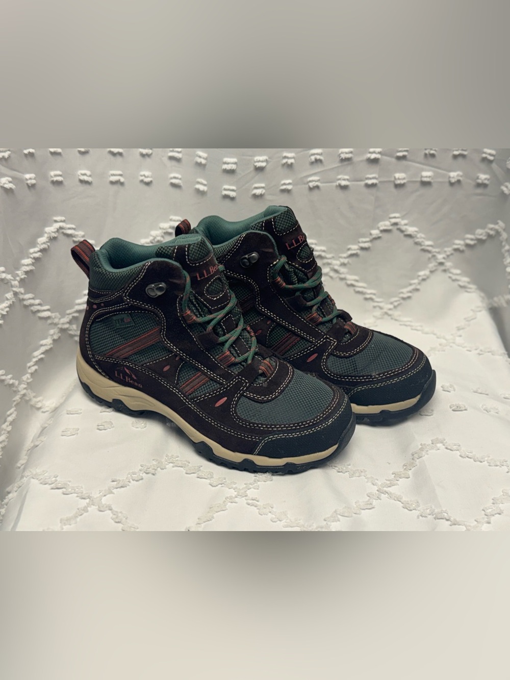 L.L. Bean Waterproof Mid Women Hiker Boot 299640 - Size 7 Wide